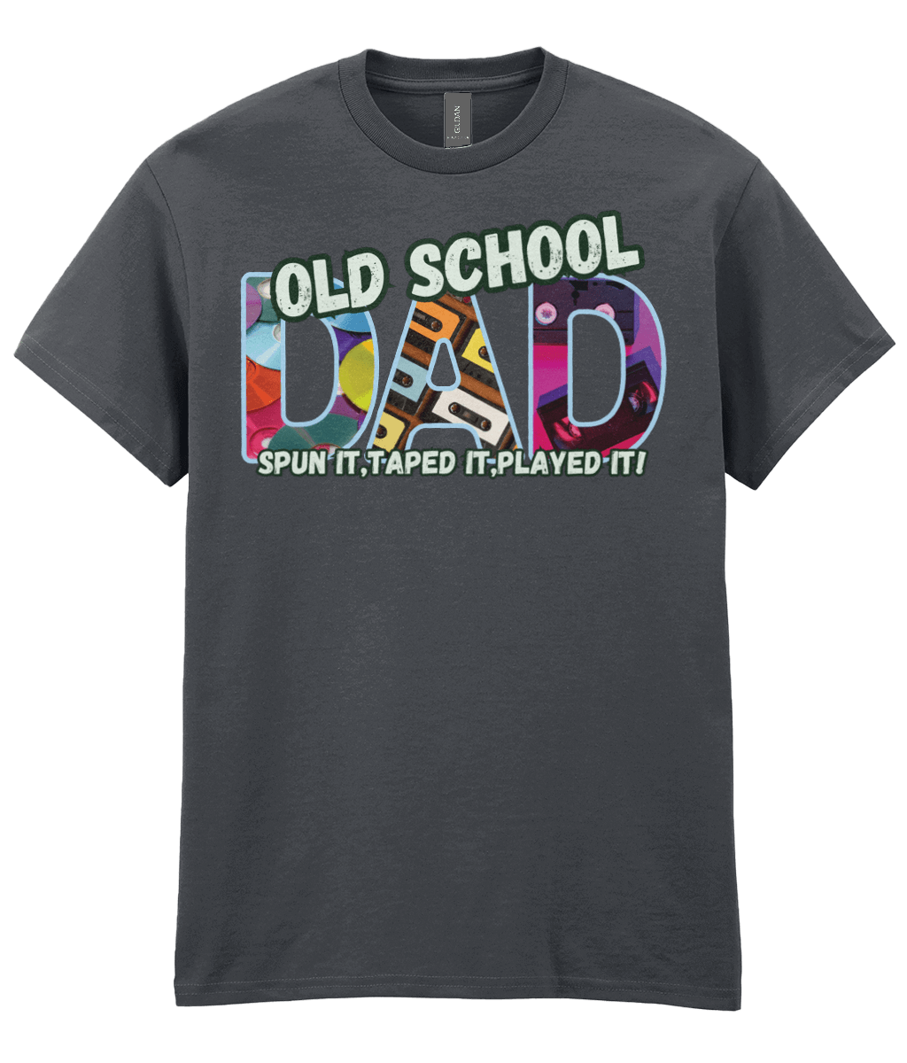 “Tweed T‑shirt with colourful 90s‑style ‘Old School Dad’ design featuring CDs, cassette tapes and VHS graphics.”
